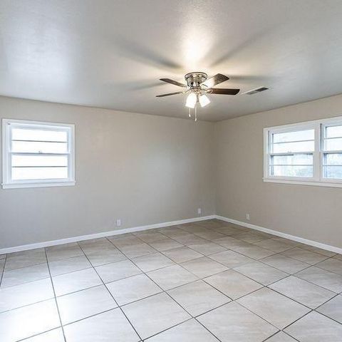 2110 65th Street, Lubbock, TX 79412