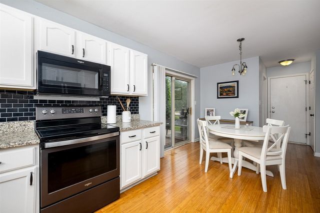 8949 Sunflower Drive, Whitmore Lake, MI 48189