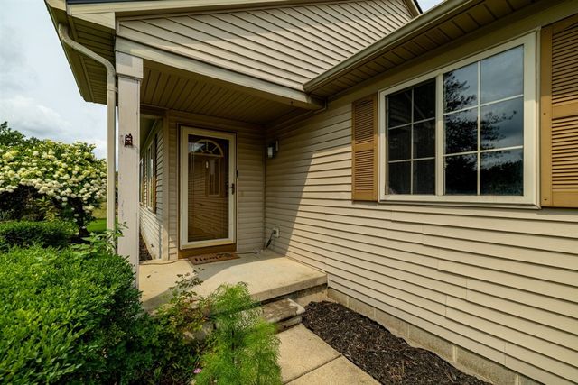 8949 Sunflower Drive, Whitmore Lake, MI 48189