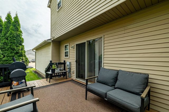8949 Sunflower Drive, Whitmore Lake, MI 48189