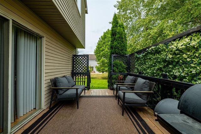 8949 Sunflower Drive, Whitmore Lake, MI 48189