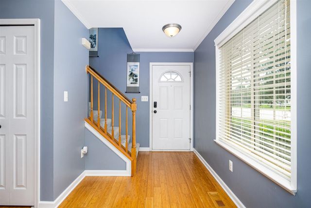 8949 Sunflower Drive, Whitmore Lake, MI 48189