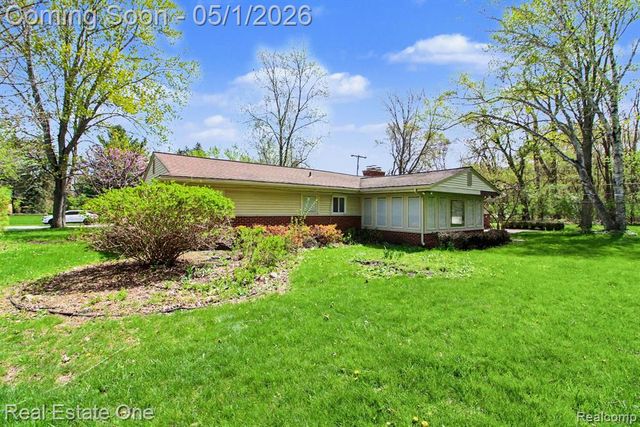 23701 Heartwood, Novi, MI 48374