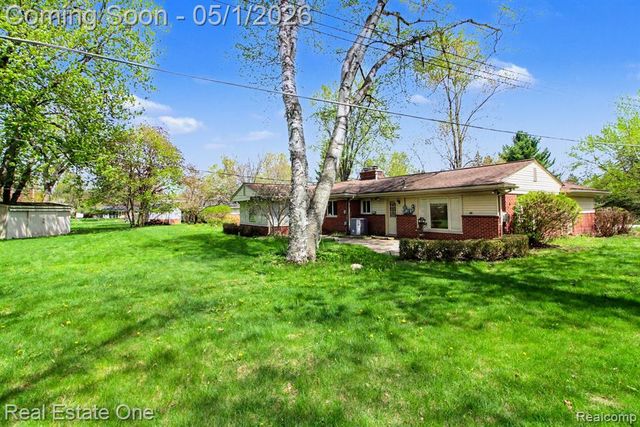 23701 Heartwood, Novi, MI 48374