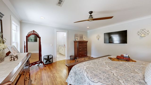 1044 Cherry Ln, Murfreesboro, TN 37129