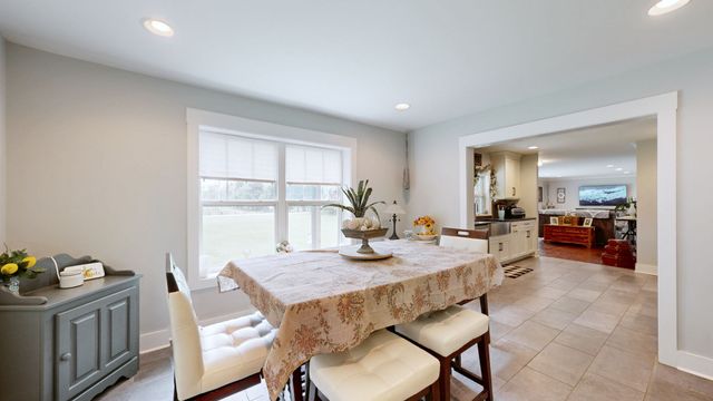 1044 Cherry Ln, Murfreesboro, TN 37129