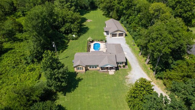 1044 Cherry Ln, Murfreesboro, TN 37129