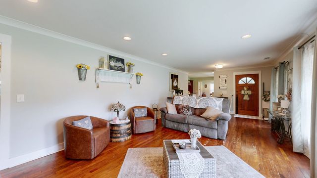 1044 Cherry Ln, Murfreesboro, TN 37129