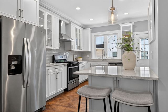 61 Cummins Hwy 2, Boston, MA 02131
