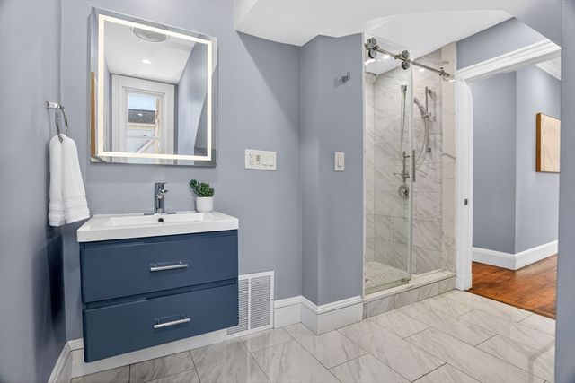 61 Cummins Hwy 2, Boston, MA 02131