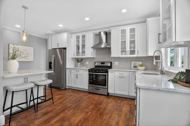 61 Cummins Hwy 2, Boston, MA 02131