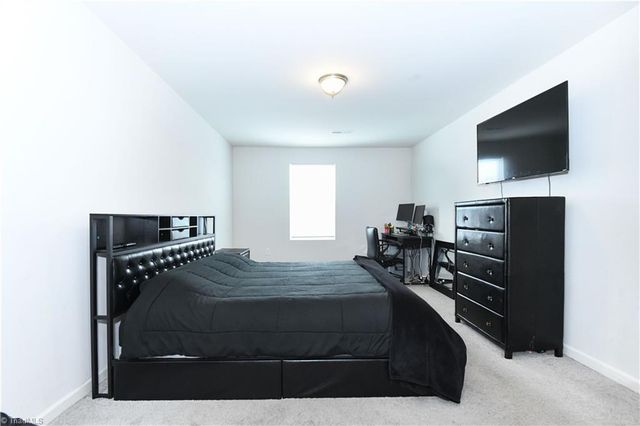 2902 Desmond Woods Drive, Greensboro, NC 27405