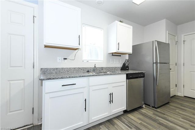 2902 Desmond Woods Drive, Greensboro, NC 27405