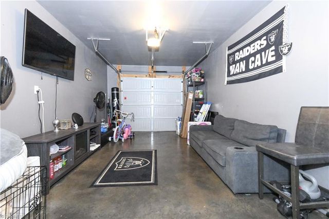 2902 Desmond Woods Drive, Greensboro, NC 27405