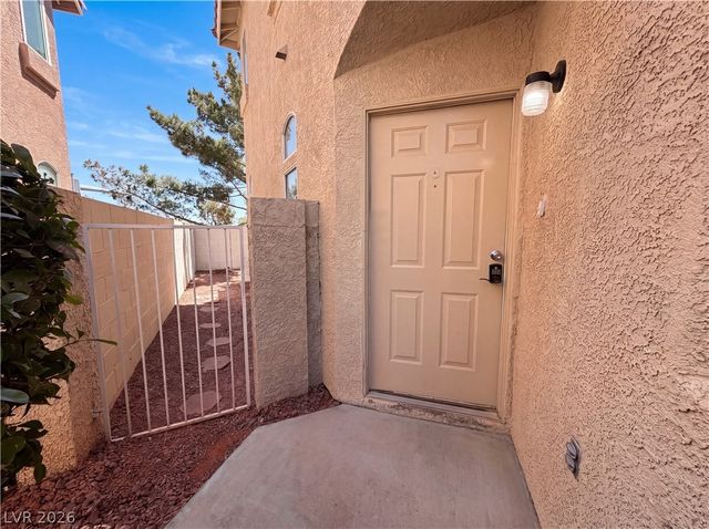 128 Broken Rock, Henderson, NV 89074