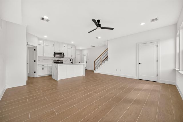 1811 N Spring Drive 9, Spring, TX 77373