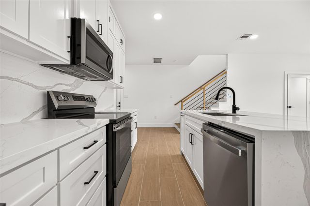 1811 N Spring Drive 9, Spring, TX 77373