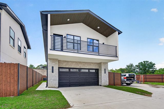 1811 N Spring Drive 9, Spring, TX 77373