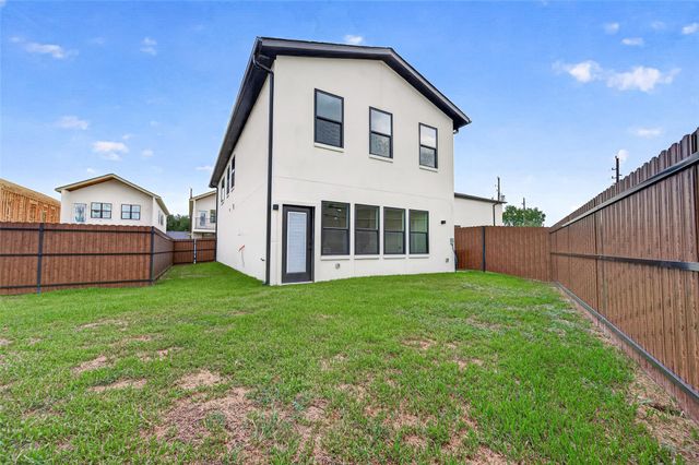 1811 N Spring Drive 9, Spring, TX 77373