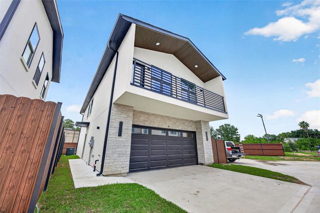 1811 N Spring Drive 9, Spring, TX 77373
