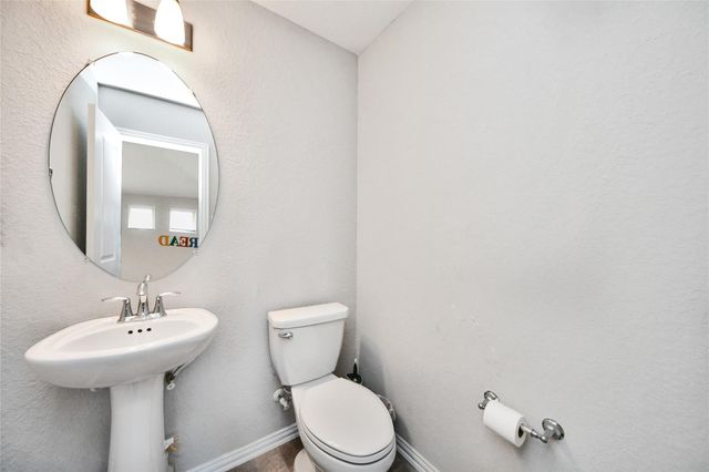 8903 Lost Castle Way, Cypress, TX 77433