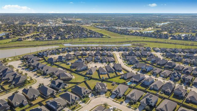 8903 Lost Castle Way, Cypress, TX 77433