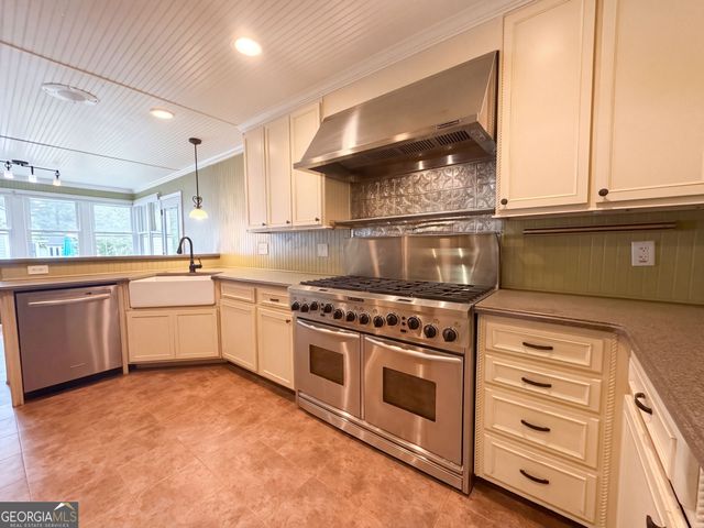 3795 Churchill Drive SW, Marietta, GA 30064