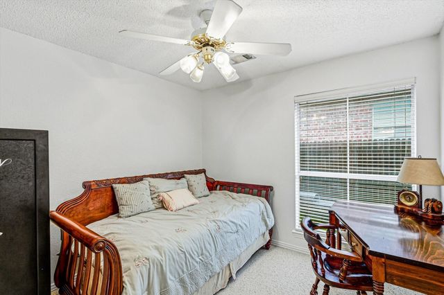 2900 Woodhaven Drive, Grapevine, TX 76051