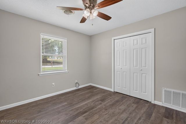 6414 Crimson Avenue, Fort Smith, AR 72903