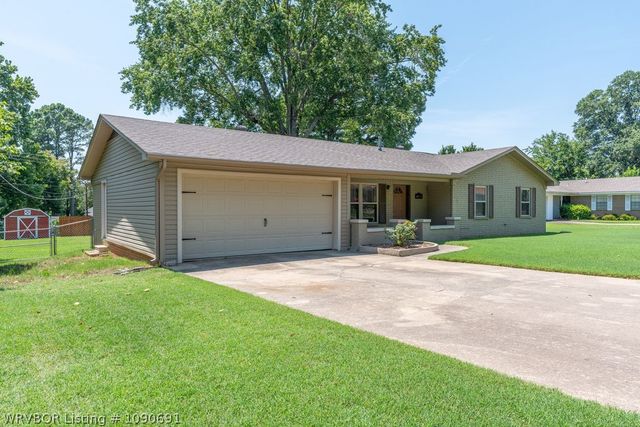 6414 Crimson Avenue, Fort Smith, AR 72903