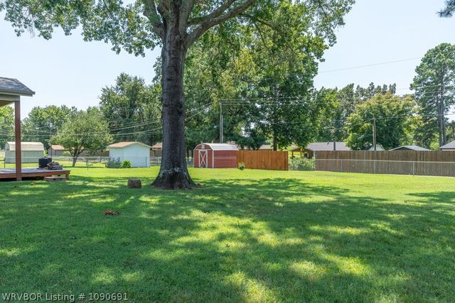 6414 Crimson Avenue, Fort Smith, AR 72903