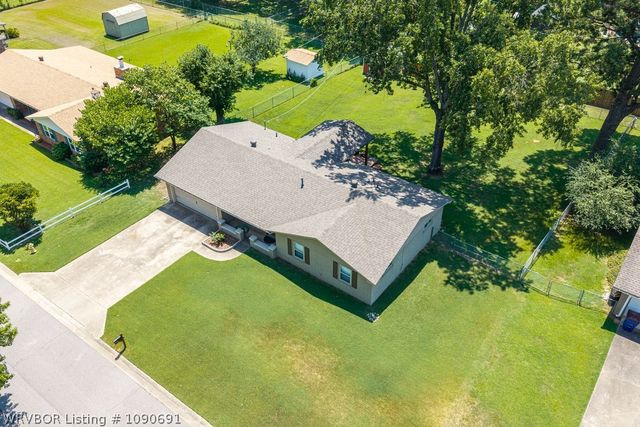6414 Crimson Avenue, Fort Smith, AR 72903