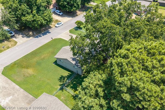 6414 Crimson Avenue, Fort Smith, AR 72903