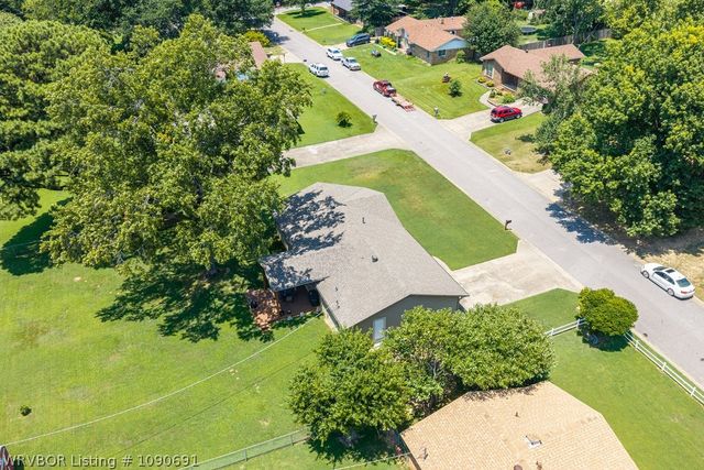 6414 Crimson Avenue, Fort Smith, AR 72903