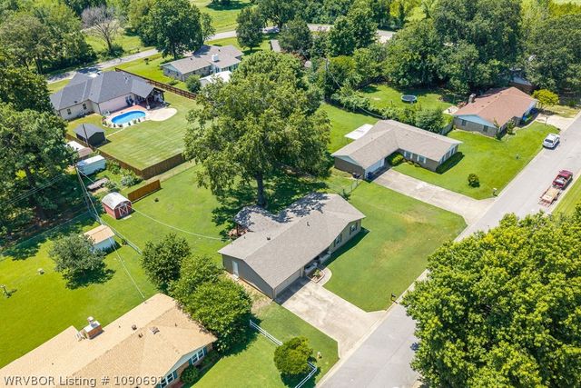 6414 Crimson Avenue, Fort Smith, AR 72903