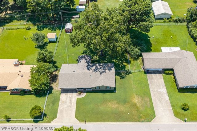6414 Crimson Avenue, Fort Smith, AR 72903