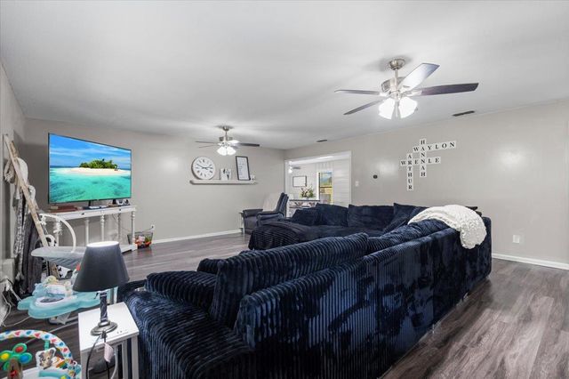 1527 E State Highway 315, Mount Enterprise, TX 75681