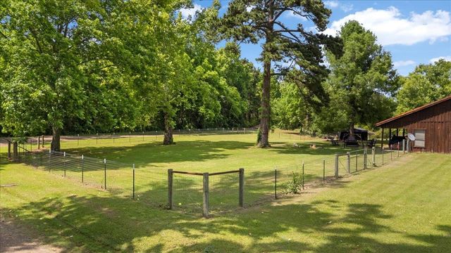 1527 E State Highway 315, Mount Enterprise, TX 75681