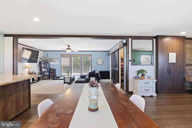 12421 N OLD STATE RD, Ellendale, DE 19941