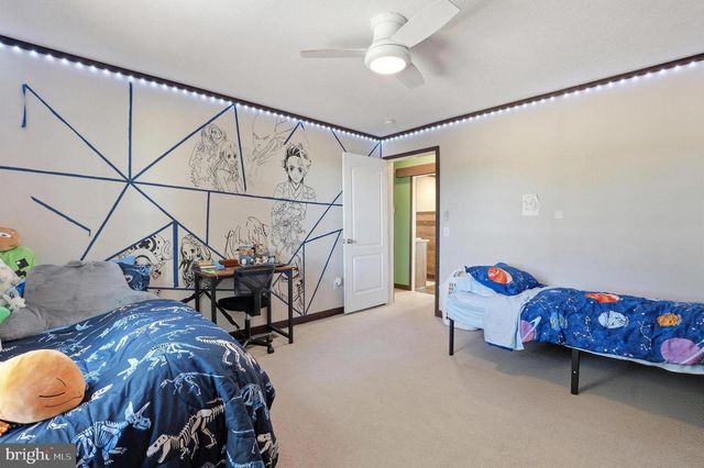 12421 N OLD STATE RD, Ellendale, DE 19941