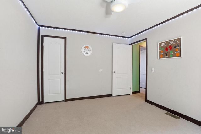 12421 N OLD STATE RD, Ellendale, DE 19941