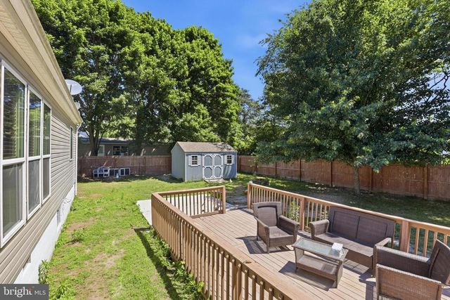 12421 N OLD STATE RD, Ellendale, DE 19941