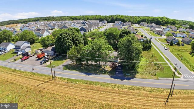 12421 N OLD STATE RD, Ellendale, DE 19941
