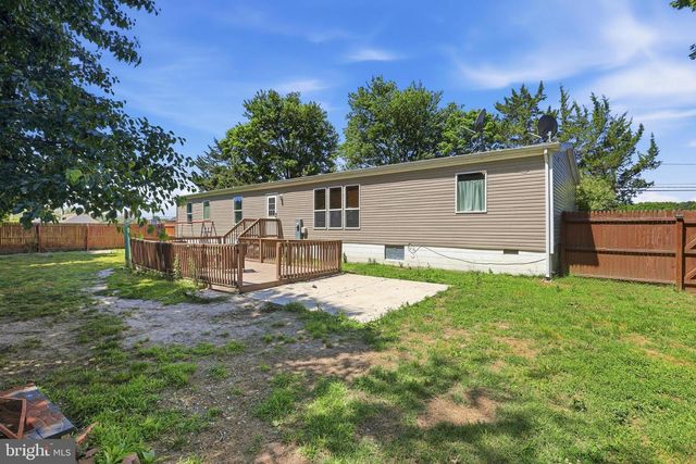 12421 N OLD STATE RD, Ellendale, DE 19941