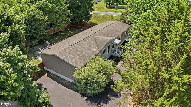 12421 N OLD STATE RD, Ellendale, DE 19941