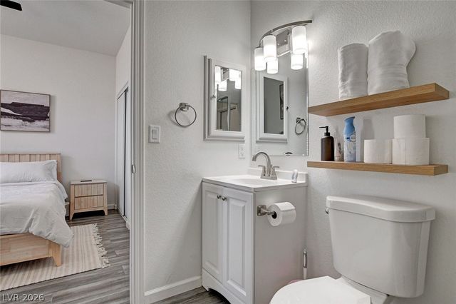 1658 Garden Path Court, Las Vegas, NV 89119