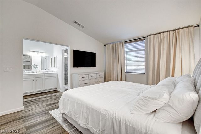 1658 Garden Path Court, Las Vegas, NV 89119