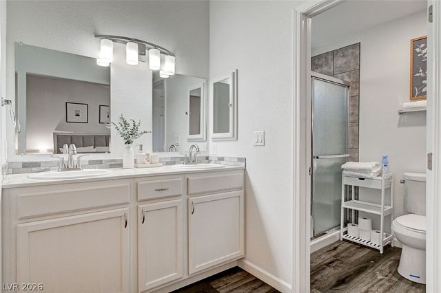 1658 Garden Path Court, Las Vegas, NV 89119