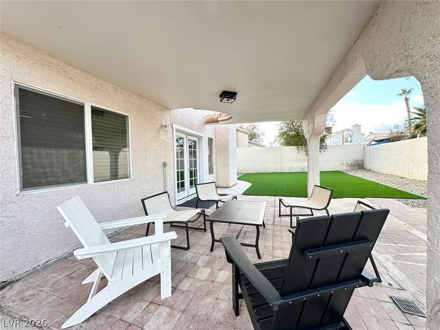 1658 Garden Path Court, Las Vegas, NV 89119