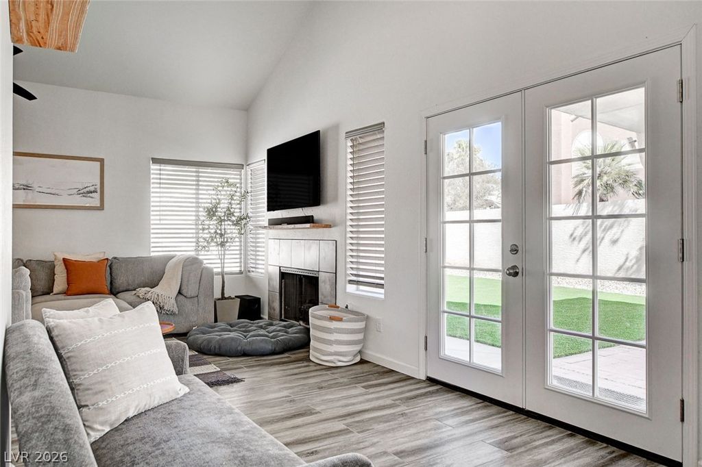 1658 Garden Path Court, Las Vegas, NV 89119 — photo 4